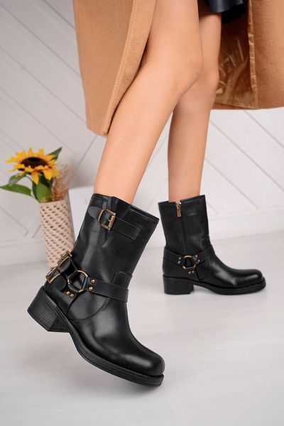 TRENDYOL SHOES Black Antique Buckle Detailed Motorcyclist Short Heeled Women's Biker Boots Takaw25Bo00000