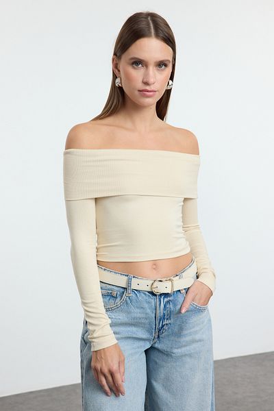 Trendyol Collection Πλεκτή μπλούζα με γιακά Carmen - Κοντή, Crop, Stone TWOAW25BZ00008