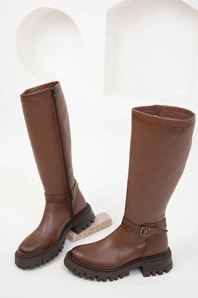SOHO Women's Brown Boots - Model 19815