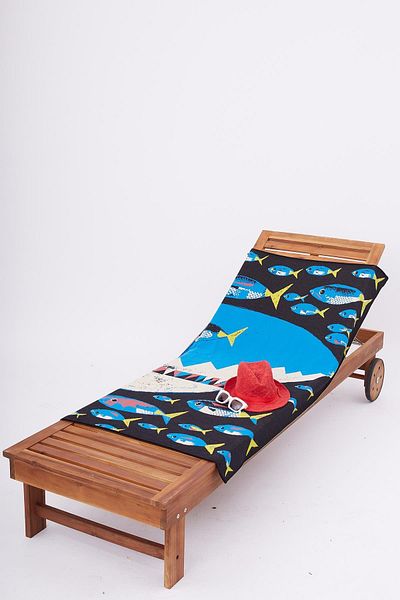 Peraluna Husă de plajă din bumbac jacquard Hungry Shark - Blue Multi