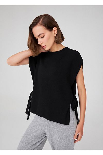 Peraluna Side Lace Loose Cut Cashmere Blend Women's Knitwear Poncho - Black