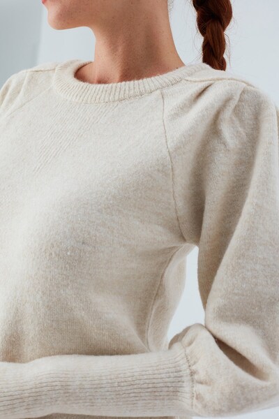 Peraluna Rakel Pullover Shoulder Gathered Soft Women's Knitwear Sweater - Ecru