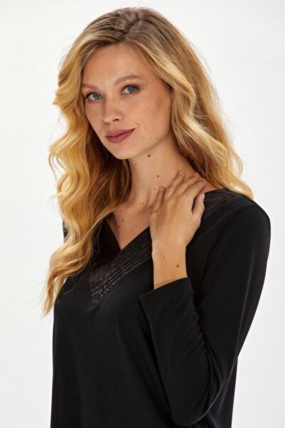 İKİLER V Yaka Yakası Saten Garnili Bluz 234-1020