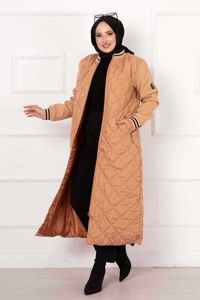 EBRUTESETTÜR Lined Quilted Coat with Stamped Sleeves
