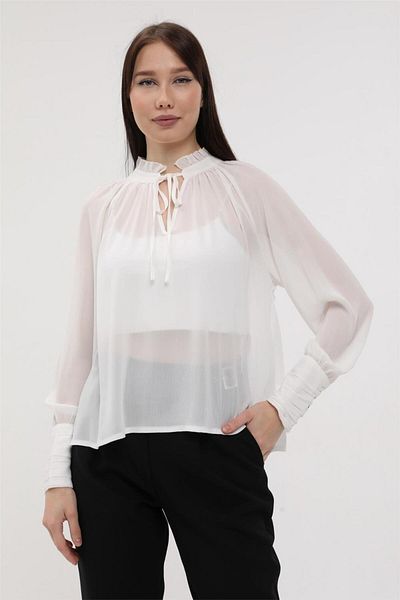 HomeStore Bluse mit Rüschen und hohem Kragen und Schnürung