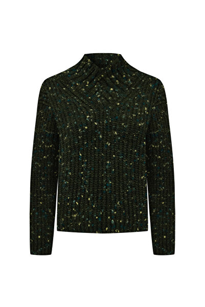 Mudo Stand Collar Sweater