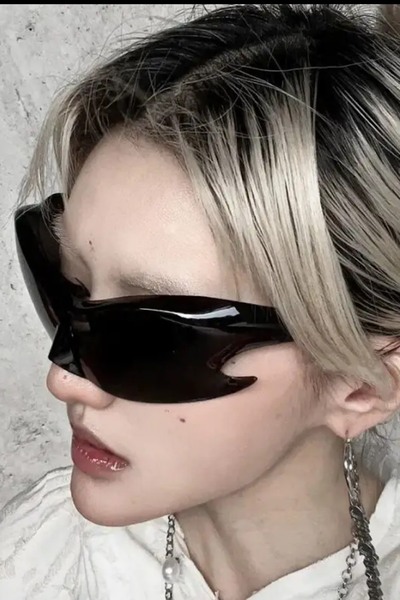 Giraffe Halloween Party Rave Punk Gözlüğü Siyah Çekik