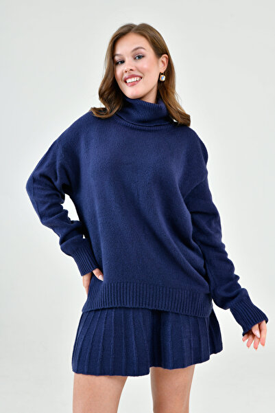 WOMAN VISION Тъмносин трикотаж Oversize Комплект - пуловер с висока яка и мин...