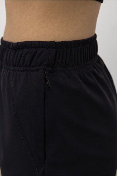 TUBİA Kadın Siyah Renk Cepli Spor Şort