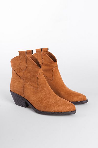 Capone Outfitters Medium Heel Cowboy Boots