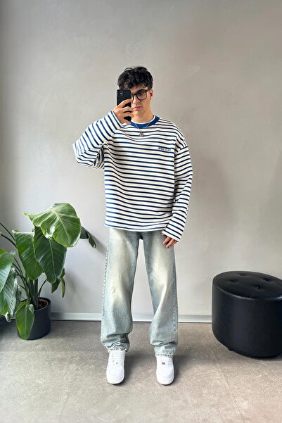 Flaw Wear Royal Club Embroidered Striped Saks Blue Sweatshirt