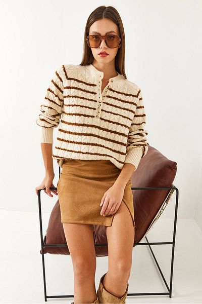 Bianco Lucci Women's Button Detailed Hair Braided Striped Sweater 85001008