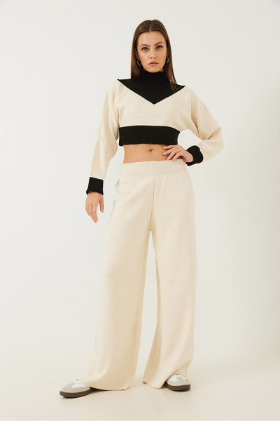 Bianco Lucci Women's Piece Knitwear Top and Bottom Set