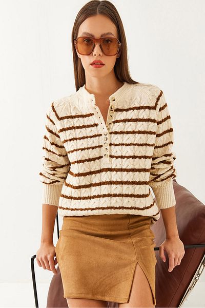 Bianco Lucci Women's Button Detailed Hair Braided Striped Sweater 85001008