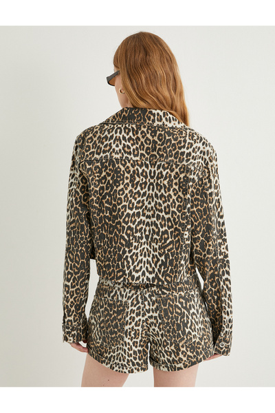 Koton Jachetă clasică cu rever cu imprimeu leopard - cu nasturi și detaliu de buzunar