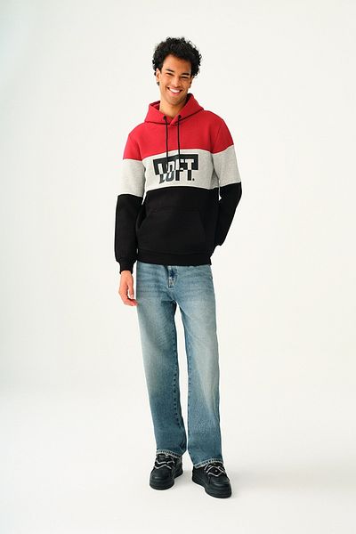 Loft 2037267   Red Men's Embossed Lettering Hooded Kangaroo Pocket Sweatshirt