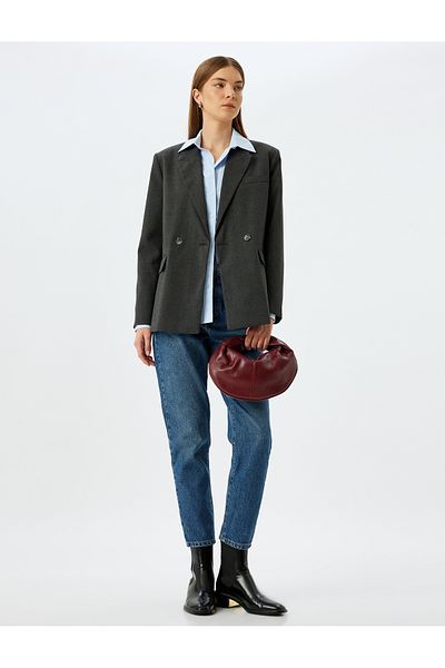 Koton Regular Waist Pocket Buttoned Cotton Mom Fit Jeans