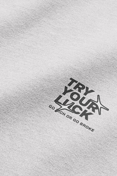 Overoz Δοκιμάστε την τύχη σας Προσπαθήστε την τύχη σας Dice Back Φούτερ με κουκούλα με κουκούλα εκρού H1216