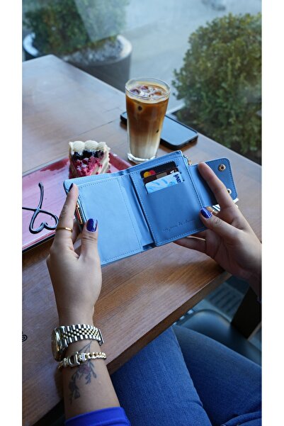 Lebina Milano Women's Wallet / Coin Compartment