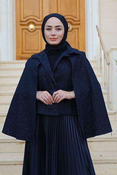 LOCCO سترة نسائية سوداء - تفاصيل لامعة وعباءة