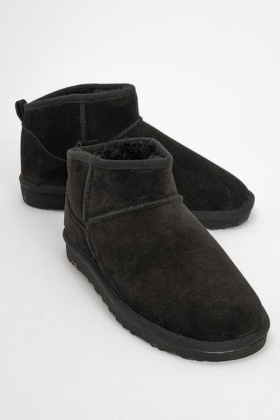 LuviShoes زوج من أحذية الكاحل النسائية من الجلد الطبيعي باللون الأسود