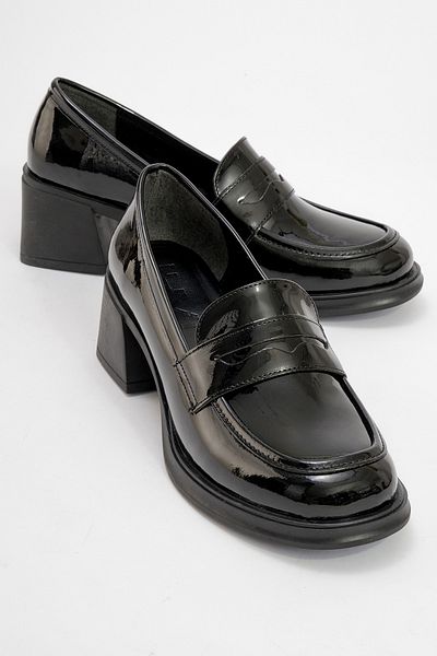 LuviShoes Черни лачени дамски мокасини с дебел ток Burton