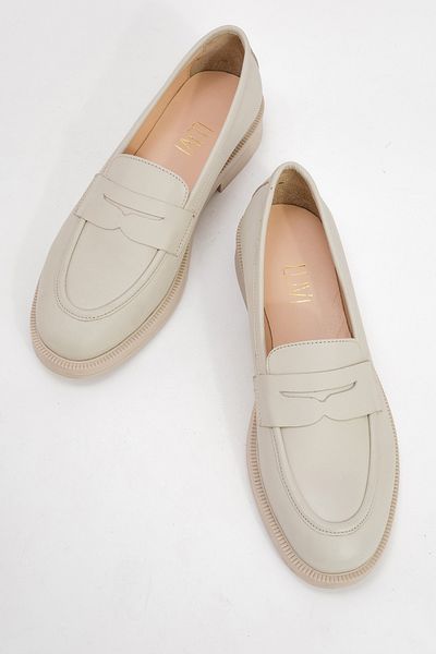 LuviShoes حذاء لوفر نسائي من الجلد الطبيعي بلون إكرو