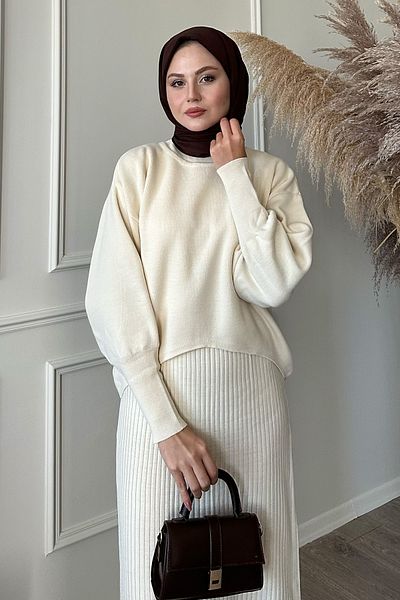 InStyle Трикотажний костюм екрю з рукавами-буфами