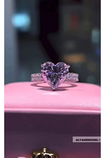 Store Ciddi İlişkim Var Yüzüğü Pırlanta Kalp Kesim