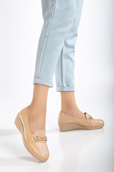 Dilimler Ayakkabı Nude Patent Leather Crocodile Printed Women's Wedge Heeled Shoes