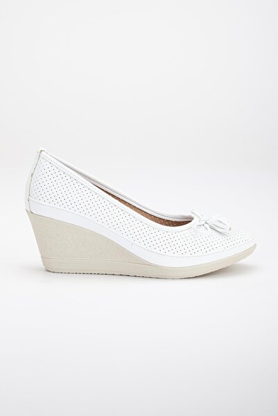 Dilimler Ayakkabı Γυναικεία παπούτσια με τακούνι Wedge Sole White Cut Laser