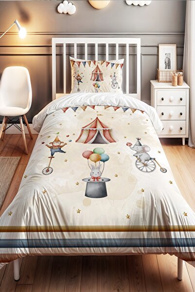 EVPANYA Bayraklı Sirk Ailesi Desenli Tek Kişilik Bebek Çocuk Nevresim Seti