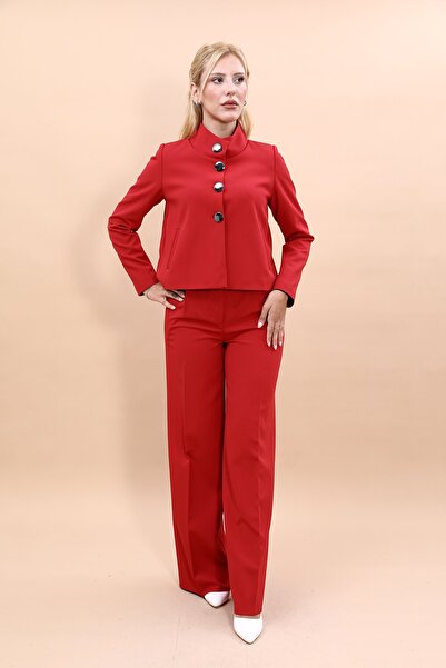 ÖNDER ÖZSOY Boydan Düğmeli Mini Ceket & Yüksek Bel Pileli Bol Paça Pantolon Takım-Kırmızı
