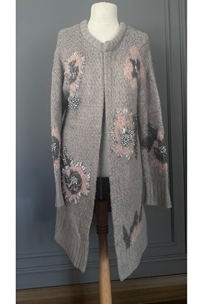 Kübra Tekin Taş ve Boncuk İşlemeli Vizon Hırka