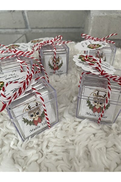 NeşeliAtölyem Neşeli Atölyem 2026 Yılbaşı Yeni Yıl Hediyesi 1 Kutu Beş Adet Etiketli Madlen Gümüş Çikolata