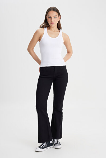 Lee Slim Fit Dar Kesim Beyaz Tişört