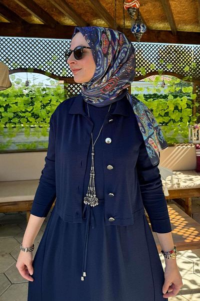 Rabia Şamlı فستان تريكو باللون الأزرق الداكن