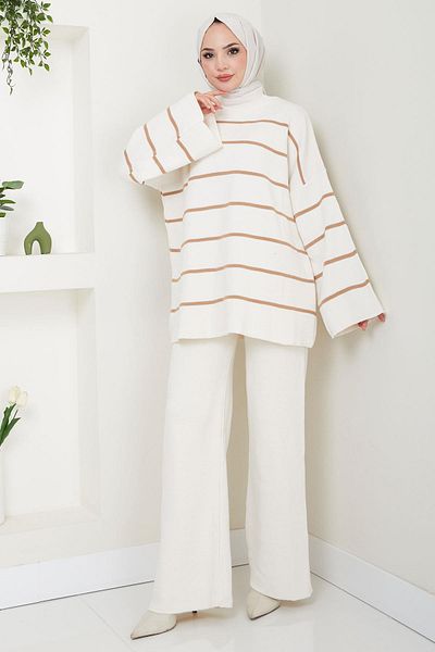 hafsamina Half Turtleneck Striped Knitwear Suit White Hm2553