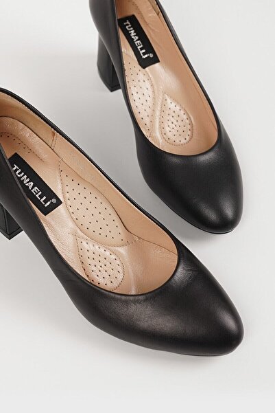 TUNAELLİ KADIN SİYAH HAKİKİ DOĞAL DERİ 35-41 NUMARA TOPUKLU KLASİK AYAKKABI