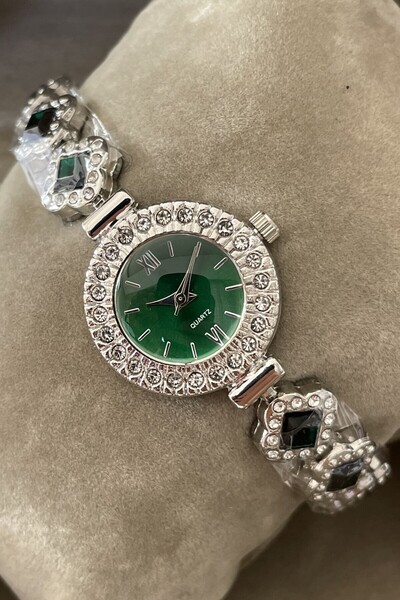 Leerybee Özel Siyah Kutulu Zirkon Taşlı Kadın Kol Saati Sevgiliye Eşe Ablaya ...