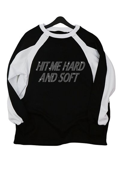 Fuddy Moda Billie Eilish Унисекс голям суичър - Hit Me Hard and Soft Print, без качулка, кръгла яка