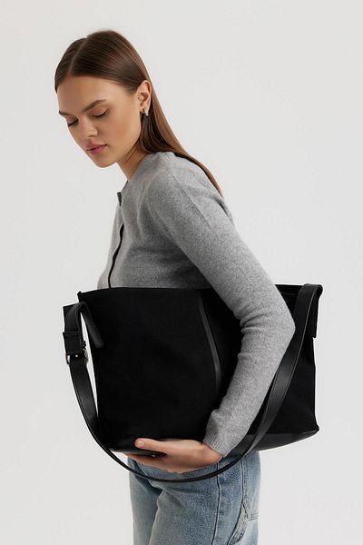 Shule Bags Geanta de umar Agatha din piele intoarsa neagra
