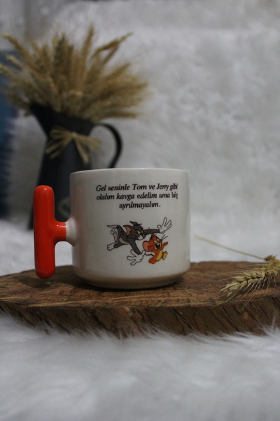 GameFruy Tom & Jeryy Cream Colored Funny Written and Humorous Special Design T Mug
