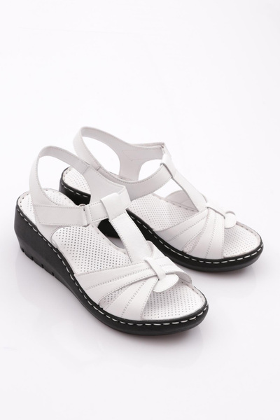 DGN Kadın Bilekten Bağlama Sandalet Beyaz 211735106