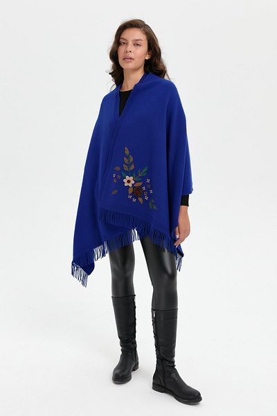 Desen Triko Şal de lână pentru femei cu broderie şi ciucuri Daisy - Saks Blue
