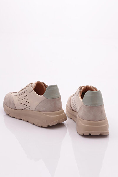 DGN 458E Women's Sports Shoes