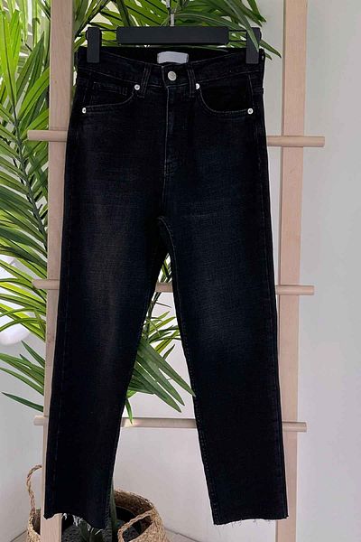 Ka Hijab Black Boyfit Jeans - Cut Leg