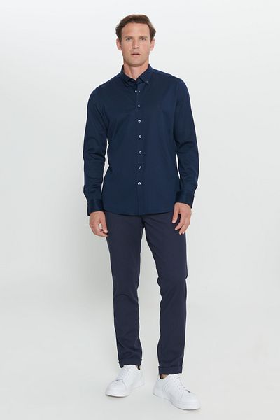 ALTINYILDIZ CLASSICS Marineblaues Slim-Fit-Hemd mit Knopfleiste für Herren