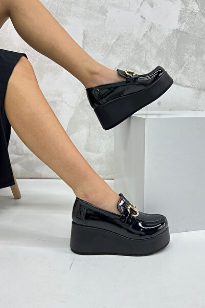 inizio Black Patent Leather Women's Loafer V4210