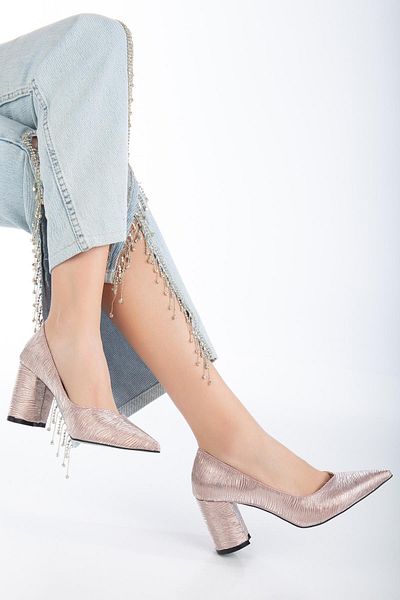 Dilimler Ayakkabı Symmetrical Cut Shiny Powder Thick Heel Stiletto